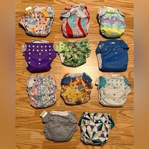 BumGenius One Size Cloth Diaper Lot w/ Cotton Inserts (11) Pocket Diapers